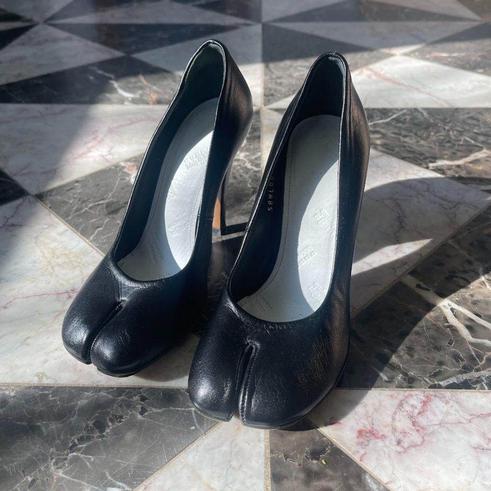MAISON MARGIELA Tabi Black Leather Heels